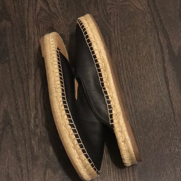 Black Universal Thread mules - Picture 4 of 5